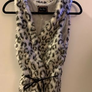 Snow leopard vest